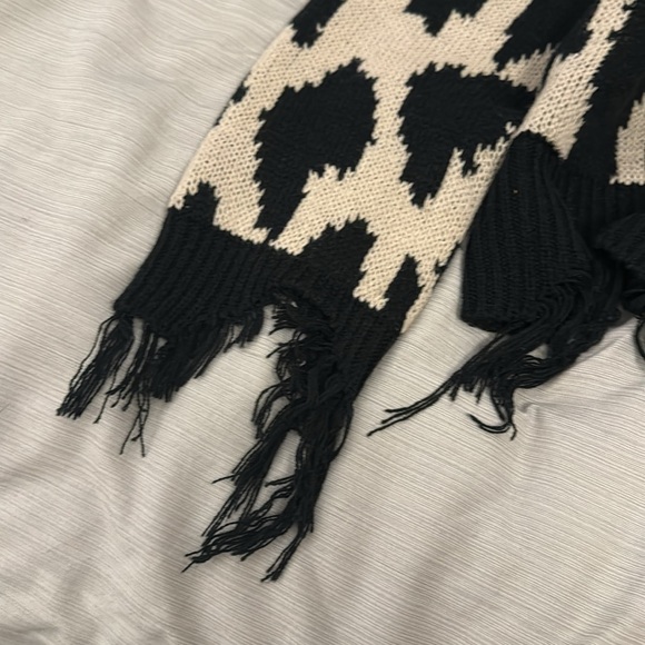 Cropped sweater - Picture 2 of 3